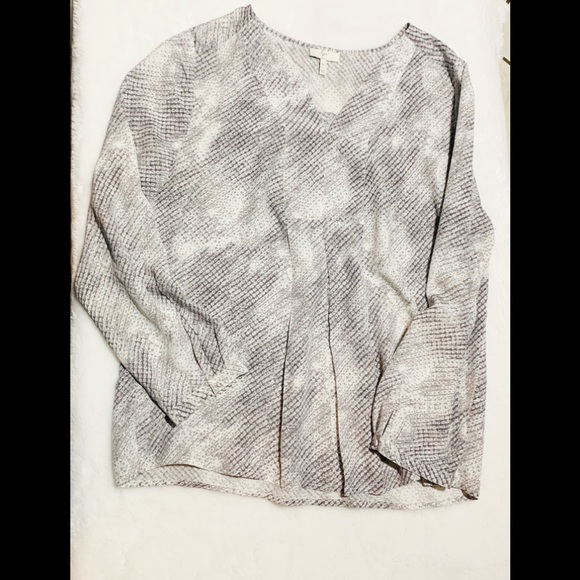 Joie V-Neck Long Sleeve Print Silk Blouse - Picture 2 of 8